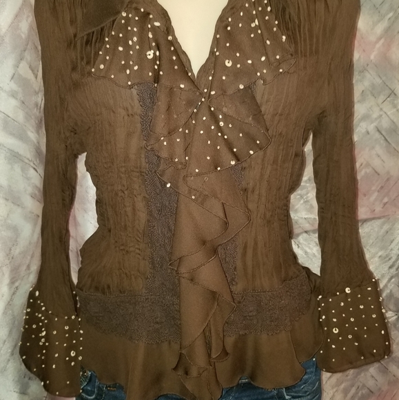 S.L.B. Petite size Large ruffled blouse - Picture 2 of 5